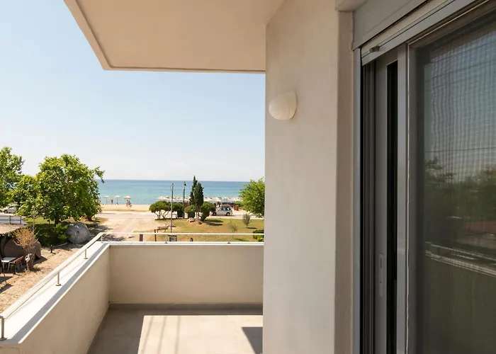 Ammos Seafront Family * Nea Plagia