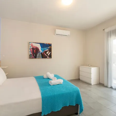 Ammos Seafront Family Apartmán *