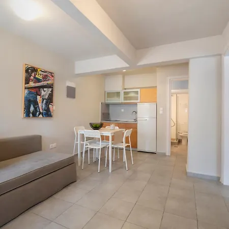 Ammos Seafront Family Nea Plagia